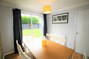 3 Bed Detached - Quiet Cul De Sac -private Parking
