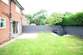 3 Bed Detached - Quiet Cul De Sac -private Parking