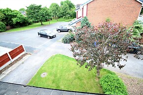 3 Bed Detached - Quiet Cul De Sac -private Parking