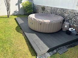 Celebratory Home Family/friends Together, hot tub