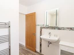 Strawberry Bank - Kingfisher