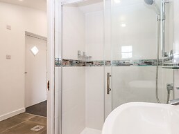 Strawberry Bank - Kingfisher