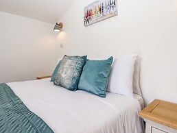 Strawberry Bank - Kingfisher