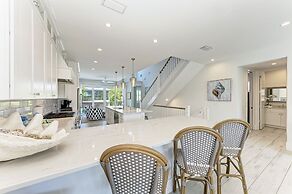 Reef Romance managed by Beach Retreats