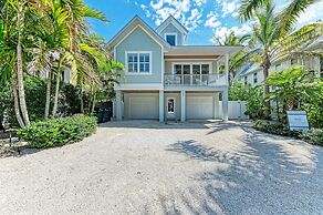 Reef Romance managed by Beach Retreats