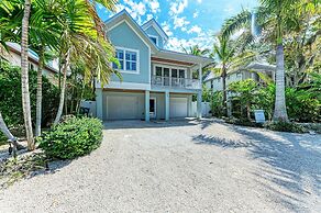 Reef Romance managed by Beach Retreats
