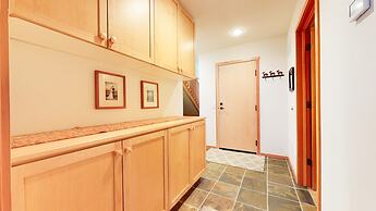 Snowcreek V #784 2 Bedroom Condo by RedAwning