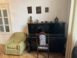 Impeccable 2-bed Apartment in Central Tbilisi