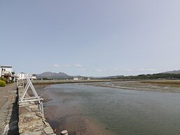 25 South Snowdon Wharf