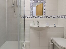 25 South Snowdon Wharf