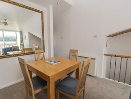 25 South Snowdon Wharf