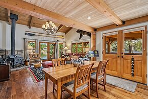 Marina Beach Lodge - Lakefront Home on Beach! by Yosemite Region Resor