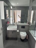 Immaculate 2-bed Apartment in London