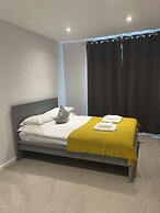 Immaculate 2-bed Apartment in London