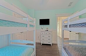 Mermaid's Crossing managed by Beach Retreats