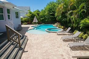 Mermaid's Crossing managed by Beach Retreats