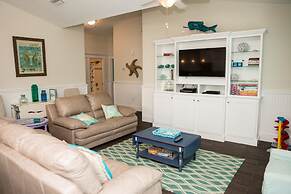 Mermaid's Crossing managed by Beach Retreats