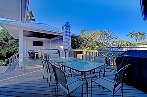 Mermaid's Crossing managed by Beach Retreats