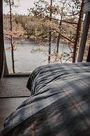 Luxurious Tree Top Cabin by the Lake