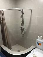 Sweet Home Sleeps 4 With Terrace