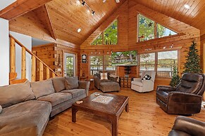 Cabin Retreat on Big Crooked Lake