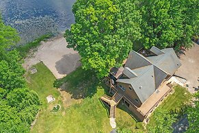 Cabin Retreat on Big Crooked Lake
