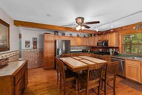 Cabin Retreat on Big Crooked Lake