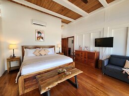 Aruna Resort & Villas