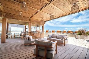 Aruna Resort & Villas