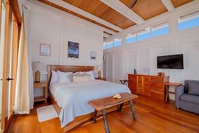 Aruna Resort & Villas