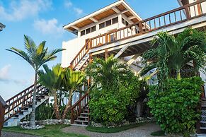Aruna Resort & Villas