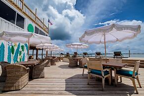 Aruna Resort & Villas