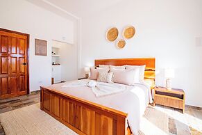 Aruna Resort & Villas