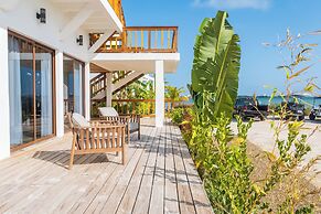 Aruna Resort & Villas