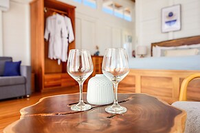 Aruna Resort & Villas