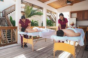 Aruna Resort & Villas