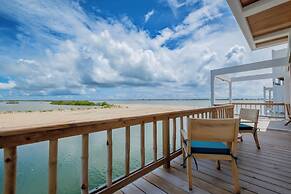 Aruna Resort & Villas