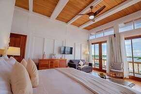 Aruna Resort & Villas