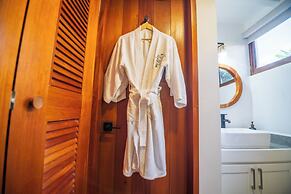 Aruna Resort & Villas