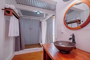 Aruna Resort & Villas