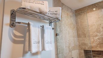 Emiliano 42 Condos Boutique