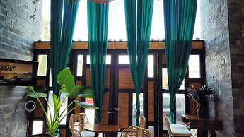Emiliano 42 Condos Boutique