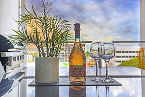 ZEN CENTRAL BLISS - 2BR Holiday Retreat