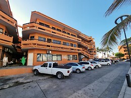 Estudio a Pie de Playa en Zona Dorada