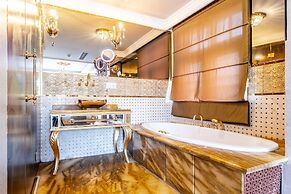 Magnificent Historic Mansion in Beylerbeyi