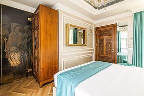 Magnificent Historic Mansion in Beylerbeyi