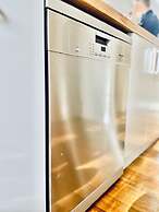 Whispering Gums Lorne Ocean Views Pet Friendly EV Charger