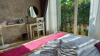 Flora Land Resort Chiang Mai