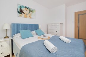 Family Apartment Sucha by Renters