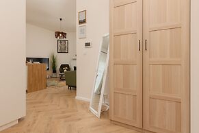 Srodziemnomorska Warsaw by Renters